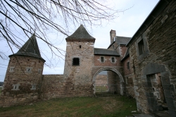 img > Château des Sœurs